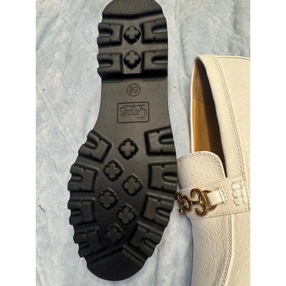 Circus by Sam Edelman Loafers Womens Size 8.5 White Lug Sole‎ Gold Hardware - Picture 7 of 10